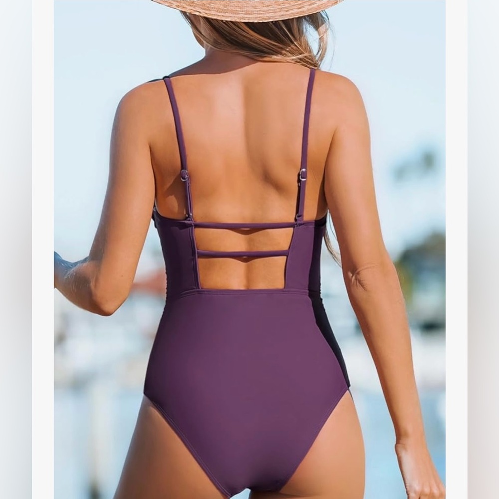 CUPSHE Women Swimsuit One Piece Bathing Suit Square Neck Cutout Back F14 - Picture 2 of 8
